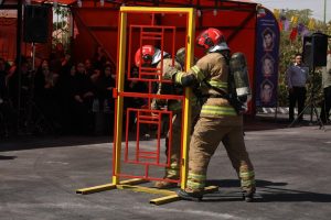 قهرمانان بیادعای اندیشه در روز آتشنشانی تجلیل شدند