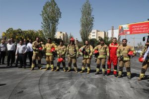 قهرمانان بیادعای اندیشه در روز آتشنشانی تجلیل شدند