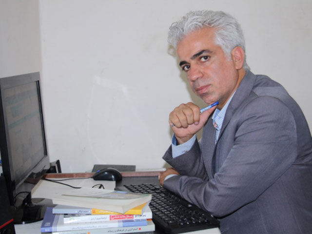 اسماعیل بکلیان روزنامه نگار