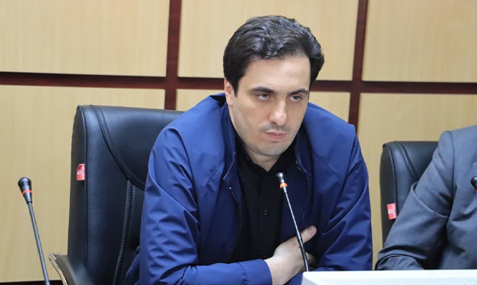 برنجی فرماندار شهریار - همکاری شهروندان برای عبور از بحران آب و برق ضروری است