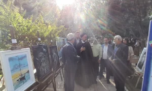 بیش از ۸۰۰ هنرمند در نخستین گالری خیابانی شهریار آثار خود را به نمایش گذاشتند