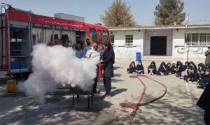 دوره آموزشی اطفای حریق در مدرسه زکیه صباشهر