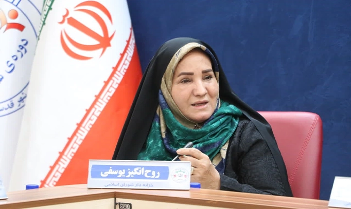 روح‌انگیز یوسفی رئیس کمیسیون حقوقی و امور قراردادهای شورای شهرقدس - انتقال واحدهای خدمات خودرویی در شهرقدس