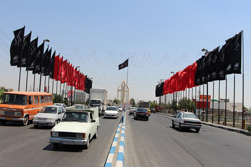 سیاه پوش نمودن سطح شهر بمناسبت فرا رسیدن ایام محرم