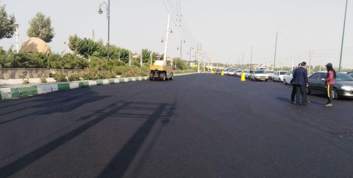 مراحل پایانی عملیات روکش آسفالت محور تهران شهریار۱