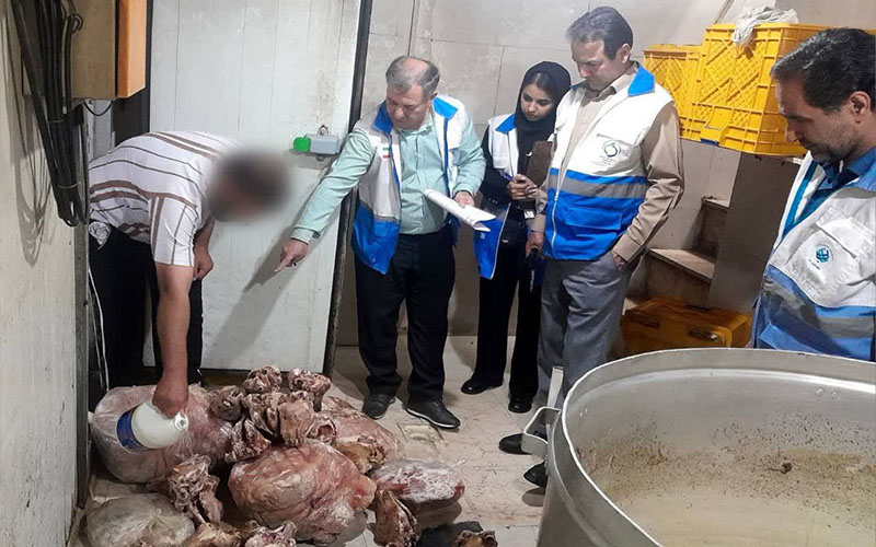 معدوم سازی مواد غذایی فاسد در شهریار